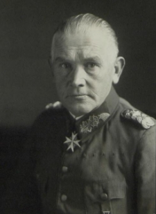 [Blomberg, Werner von]