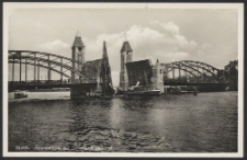 Stettin - Baumbrücke, zur Durchfahrt geöffnet