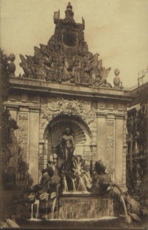 Stettin, Berliner Tor mit Felderhofbrunnen