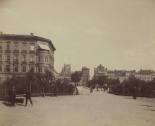 [Szczecin, widok z placu Zwycięstwa na Bramę Portową na placu Brama Portowa]