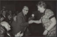 [Kazimierz Stojałowski na obchodach 25. rocznicy ukończenia studi&oacute;w przez absolwent&oacute;w Pomorskiej Akademii Medycznej]