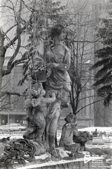 Posąg Flory w Szczecinie