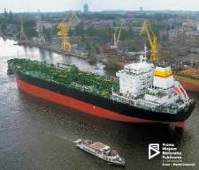 Produktowiec w porcie Szczecin '97