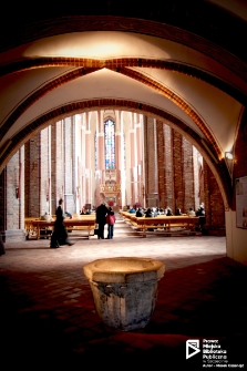 Bazylika św. Jakuba - wnętrze od strony wejścia, Szczecin '12