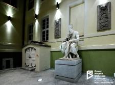 Rzeźba Mojżesz. Dziedziniec Muzeum Tradycji Regionalnych w Szczecinie '16
