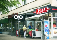 Sklepy i punkty usługowe przy Alei Wyzwolenia, Szczecin '21