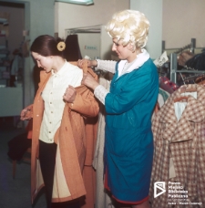 Sklep odzieżowy - zakupy, Szczecin '75