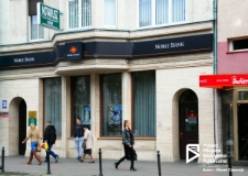 Szyld reklamowy nad bankiem przy al. Niepodległości, Szczecin '14