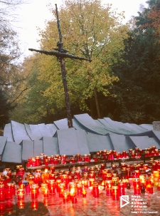 Pomnik Tym co nie powrócili z morza... na Cmentarzu Centralnym, Szczecin '07