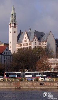 Pomorski Uniwersytet Medyczny w Szczecinie, widok od strony Odry '09