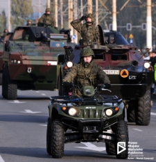 Obchody Święta 11 Listopada - defilada Wojsk Lądowych, Szczecin '12