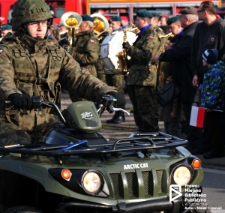Obchody Święta 11 Listopada - defilada Wojsk Lądowych, Szczecin '12