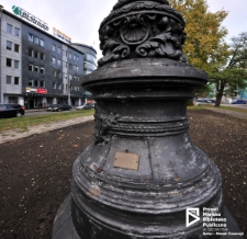Zabytkowa latarnia uliczna przy placu Hołdu Pruskiego, Szczecin '12